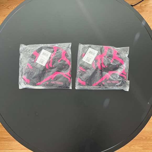 Brand new Arc’teryx grotto toque - Picture 3 of 4